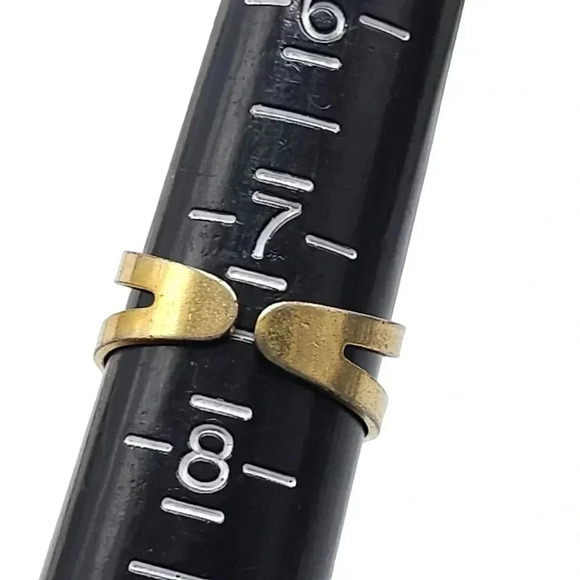 Textured Faux Amber Oval Ring Size 7.5 Adjustable Gold Tone Vintage - Picture 4 of 4